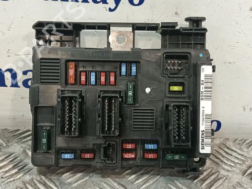 Used Fuse box Fuse box CITROËN C2 (JM_) 1.4 HDi (68 hp) 32696429 32696429