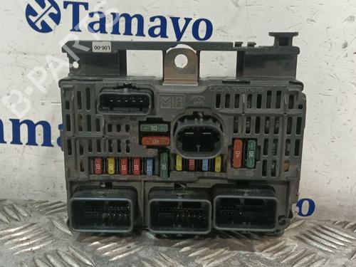 Scatola fusibili VW GOLF I Cabriolet (155) 1.8 (112 hp) 32312038