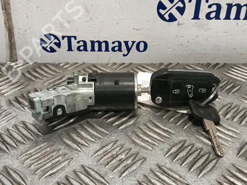 Used Ignition barrel OPEL COMBO Box Body/MPV (K9) 1.5 D (102 hp) 29743604