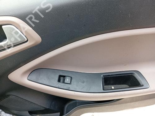 Used Right front window switch Right front window switch HYUNDAI i20 I (PB, PBT) [2008-2015] 33621718 33621718
