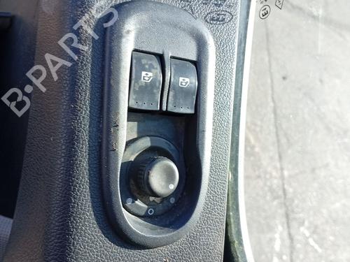Used Left front window switch Left front window switch CITROËN SAXO (S0, S1) 1.1 BiFuel (60 hp) 33650009 33650009