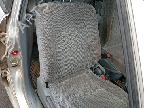 Used Right front seat Right front seat HONDA CR-V I (RD) 2.0 16V 4WD (RD1, RD3) (128 hp) 35901572 35901572
