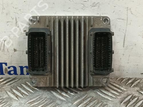 Used Engine control unit (ECU) OPEL COMBO Tour 1.7 DTI 16V (75 hp) 32372866
