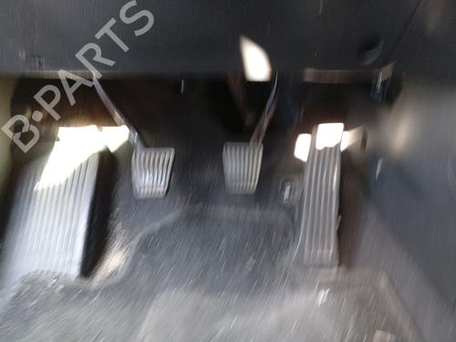 Pedale frizione Pedale frizione HYUNDAI TUCSON (TL, TLE) 1.6 GDi (132 hp) 36132274 36132274