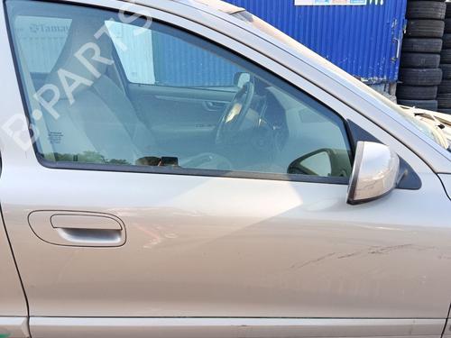 Used Right front door VOLVO V70 II (285) 2.4 (140 hp) 27933347
