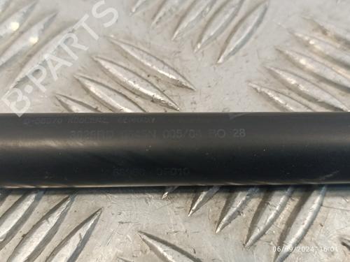 Tailgate lift support TOYOTA COROLLA Verso (ZER_, ZZE12_, R1_) 2.0 D-4D (CUR10_, CUR10R) | BP19647907C138 