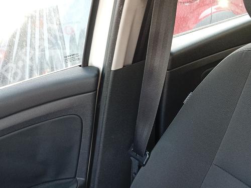 front-right-seatbelt-renault-megane-iii-hatchback-bz01_-b3_-2008-37421879 main image