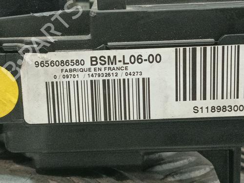 Fuse box CITROËN C4 I (LC_) 1.6 16V | BP32312038E1