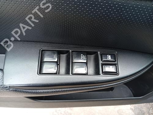 Mando elevalunas delantero izquierdo Mando elevalunas delantero izquierdo SUBARU LEGACY V (BM) 2.0 D AWD (BMD) (150 hp) 33937113 33937113