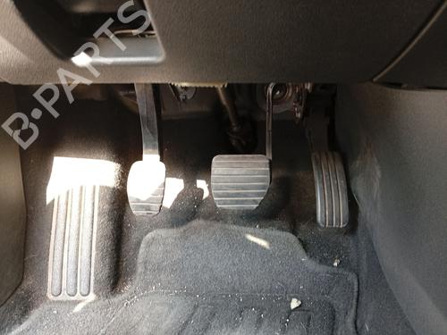 Pedale freno Pedale freno RENAULT MEGANE III Hatchback (BZ0/1_, B3_) 1.6 16V (BZ1B, BZ1H) (110 hp) 37537714 37537714