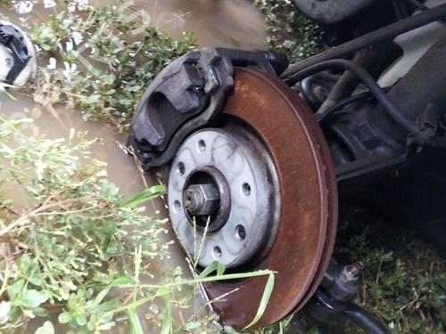 Used Left front steering knuckle Left front steering knuckle CITROËN C3 II (SC_) 1.4 HDi 70 (SC8HZC, SC8HR0, SC8HP4) (68 hp) 39881026 39881026