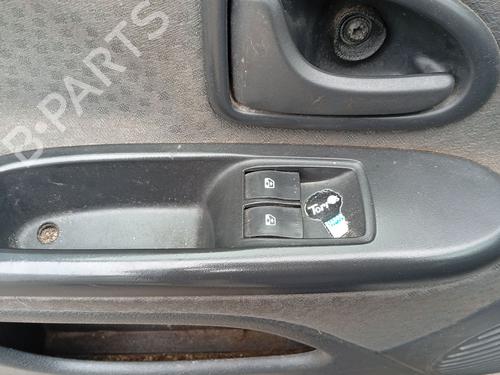 Used Left front window switch Left front window switch RENAULT CLIO II (BB_, CB_) 1.5 dCi (B/CB3M) (64 hp) 35895797 35895797