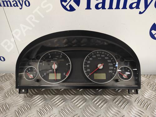 Used Instrument cluster FORD MONDEO III (B5Y) [2000-2007]  12231773