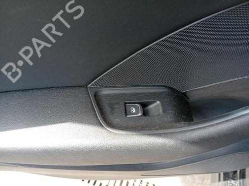Venstre bagtil elrude kontakt Venstre bagtil elrude kontakt AUDI A3 Sportback (8VA, 8VF) 2.0 TDI (150 hp) 34477209 34477209