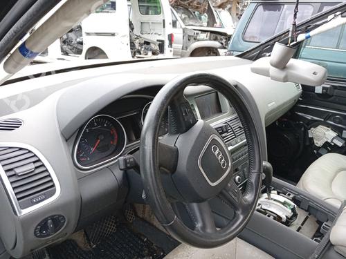 Used Dashboard Dashboard AUDI Q7 (4LB) 3.0 TDI quattro (233 hp) 33758110 33758110