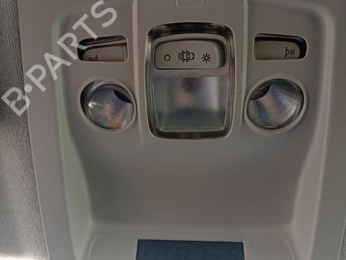 interior-roof-light-citroen-c4-cactus-2014-34618650 main image