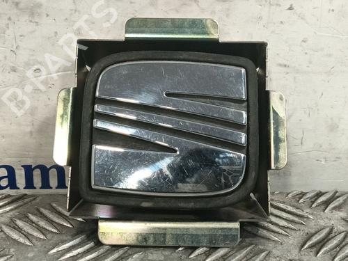 Used Tailgate handle SEAT LEON (1P1) 2.0 TDI 16V (140 hp) 31696920