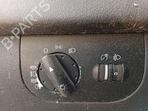 Used Headlight switch AUDI TT (8N3) 1.8 T (180 hp) 33118099