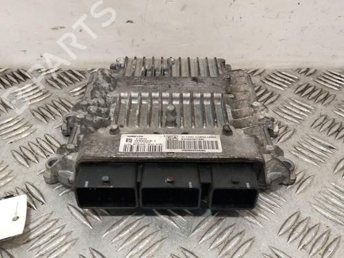 Used Engine control unit (ECU) Engine control unit (ECU) 37604154 37604154