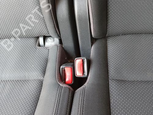 seat-buckle-kia-carens-iv-2013-35901615 main image