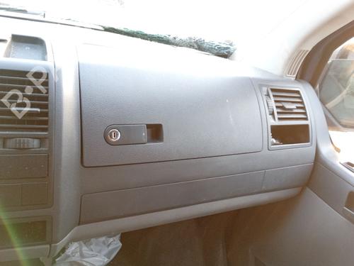 Handskerum Handskerum VW TRANSPORTER T5 Bus (7HB, 7HJ, 7EB, 7EJ) 1.9 TDI (102 hp) 33655294 33655294