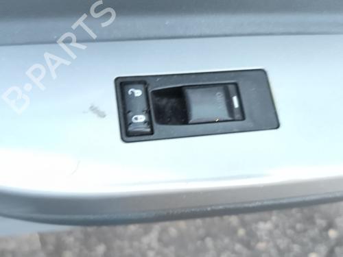 Used Right front window switch Right front window switch 38179718 38179718