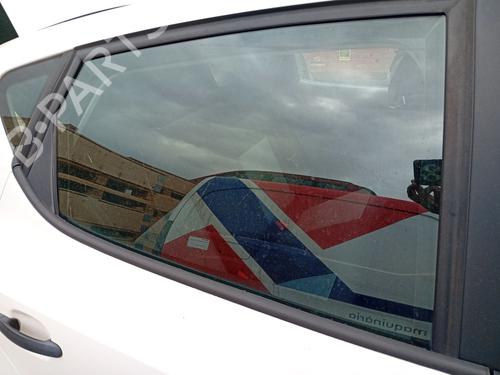 Dør rude højre bagtil Dør rude højre bagtil SEAT IBIZA IV (6J5, 6P1) 1.6 TDI (90 hp) 37521776 37521776