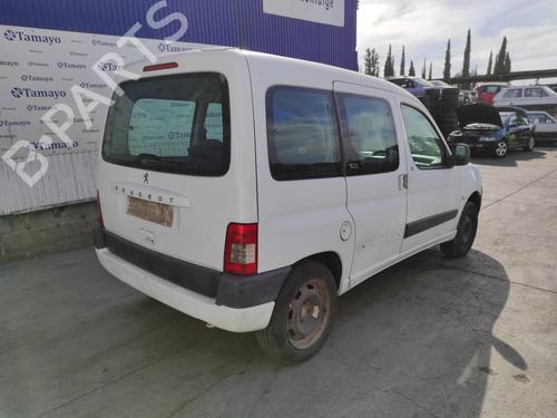 Front bumper PEUGEOT PARTNER Box Body/MPV (5_, G_) 1.9 D | BP20291555C7 