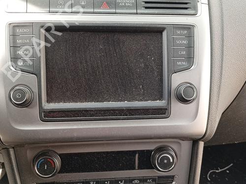 Used Radio Radio VW POLO V (6R1, 6C1) 1.4 TDI (90 hp) 39648782 39648782