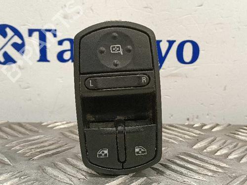 Used Left front window switch OPEL CORSA E Hatchback Van (X15) [2014-2025]  29251386