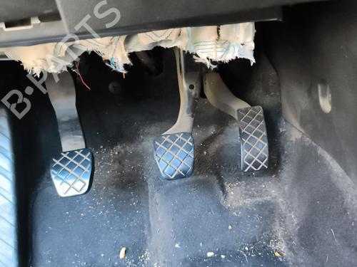 Used Break pedal Break pedal LAND ROVER FREELANDER I (L314) 2.0 DI 4x4 (98 hp) 40220328 40220328