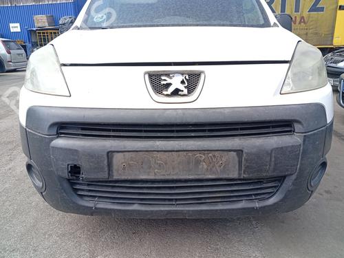 Used Front bumper reinforcement Front bumper reinforcement 38016993 38016993