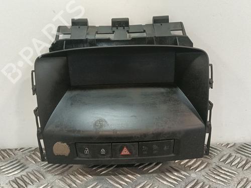 Used Display monitor Display monitor OPEL ASTRA J (P10) [2009-2016] 33290864 33290864