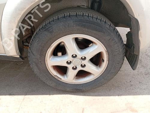 Mozzo posteriore sinistro Mozzo posteriore sinistro TOYOTA RAV 4 II (_A2_) 2.0 4WD (ACA21, ACA20) (150 hp) 37538272 37538272