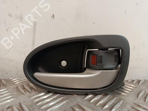 Used Front right interior door handle TOYOTA YARIS (_P9_) 1.4 D-4D (NLP90_, NLP90R) (90 hp) 32695085