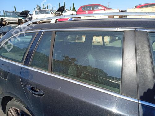 Used Rear right door window Rear right door window 38065783 38065783