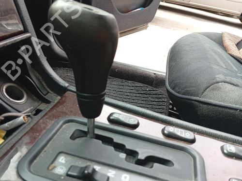Leva del cambio Leva del cambio MERCEDES-BENZ E-CLASS (W210) E 280 (210.053) (193 hp) 35898951 35898951