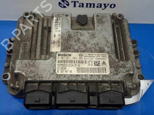 Used Engine control unit (ECU) PEUGEOT 206 Hatchback (2A/C) 1.4 HDi eco 70 (68 hp) 5701322