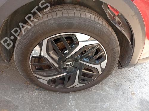 Used Right front steering knuckle Right front steering knuckle CITROËN C4 III (BA_, BB_, BC_) 1.2 PureTech 130 (BAHNSA, BAHNSB) (130 hp) 35951754 35951754