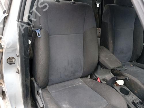 Used Right front seat MITSUBISHI OUTLANDER I (CU_W) 2.0 (CU2W) (136 hp) 32406653