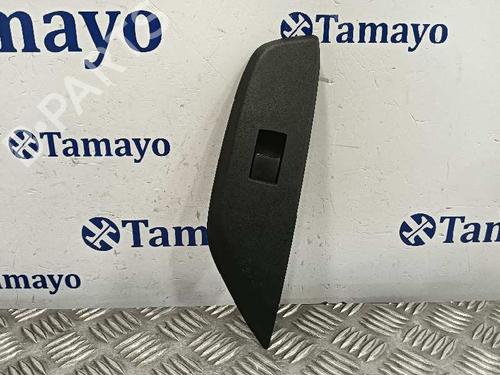 Used Right front window switch TOYOTA YARIS (_P21_, _PA1_, _PH1_) 1.5 Hybrid (MXPH10, MXPH11) (116 hp) 29355909
