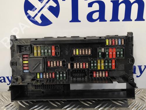 Used Fuse box Fuse box BMW 6 Coupe (F13) 650 i (408 hp) 40087863 40087863