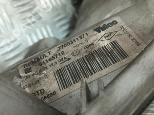 Left headlight RENAULT TRAFIC II Van (FL) 1.9 dCi 80 (FL0B) | BP32520546C28 