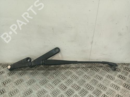 Used Front windshield wiper arm Front windshield wiper arm 36779504 36779504