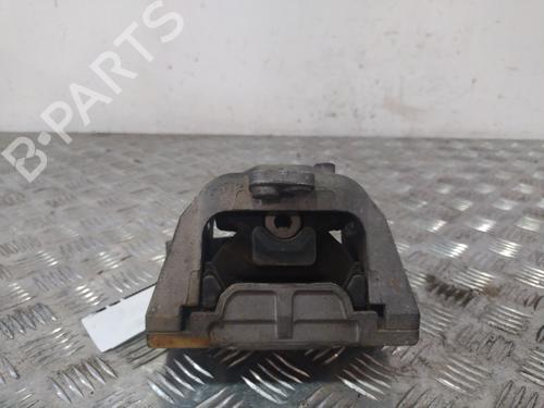 Used Engine mount Engine mount 39593136 39593136