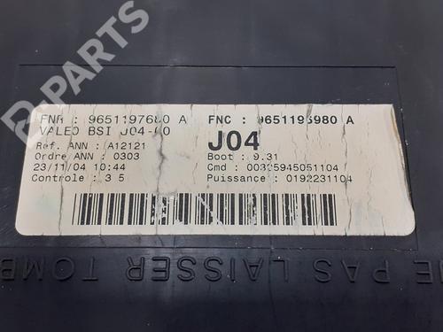 Fuse box PEUGEOT 307 (3A/C) 2.0 HDi 110 | BP8805354E1 