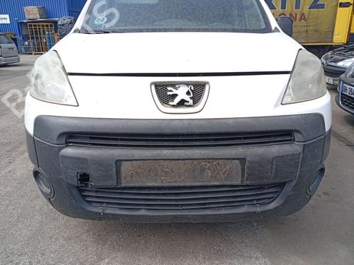 Used Front bumper Front bumper PEUGEOT PARTNER Box Body/MPV 1.6 HDi (75 hp) 35980625 35980625