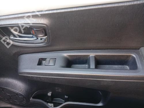 right-front-window-switch-toyota-yaris-_p13_-2010-2011-2012-2013-2014-2015-2016-2017-2018-2019-2020-35954397 main image