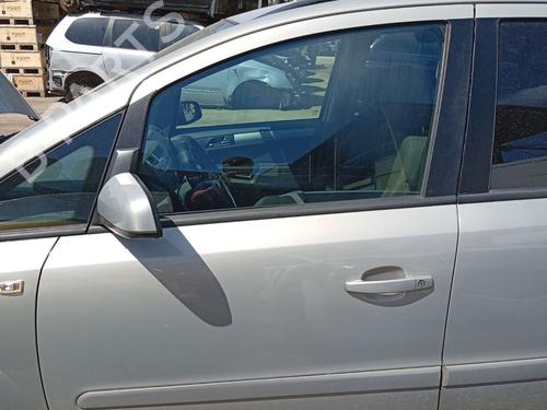 Used Left front door Left front door OPEL ZAFIRA / ZAFIRA FAMILY B (A05) 1.9 CDTI (M75) (120 hp) 35980690 35980690
