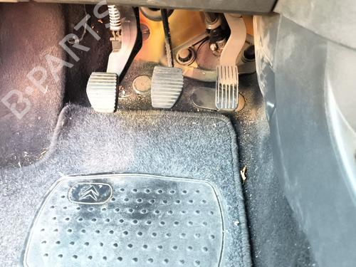 Used Break pedal Break pedal CITROËN C4 I (LC_) 1.4 16V (88 hp) 40009993 40009993